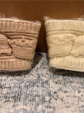 Knit baby booties Cream & Beige